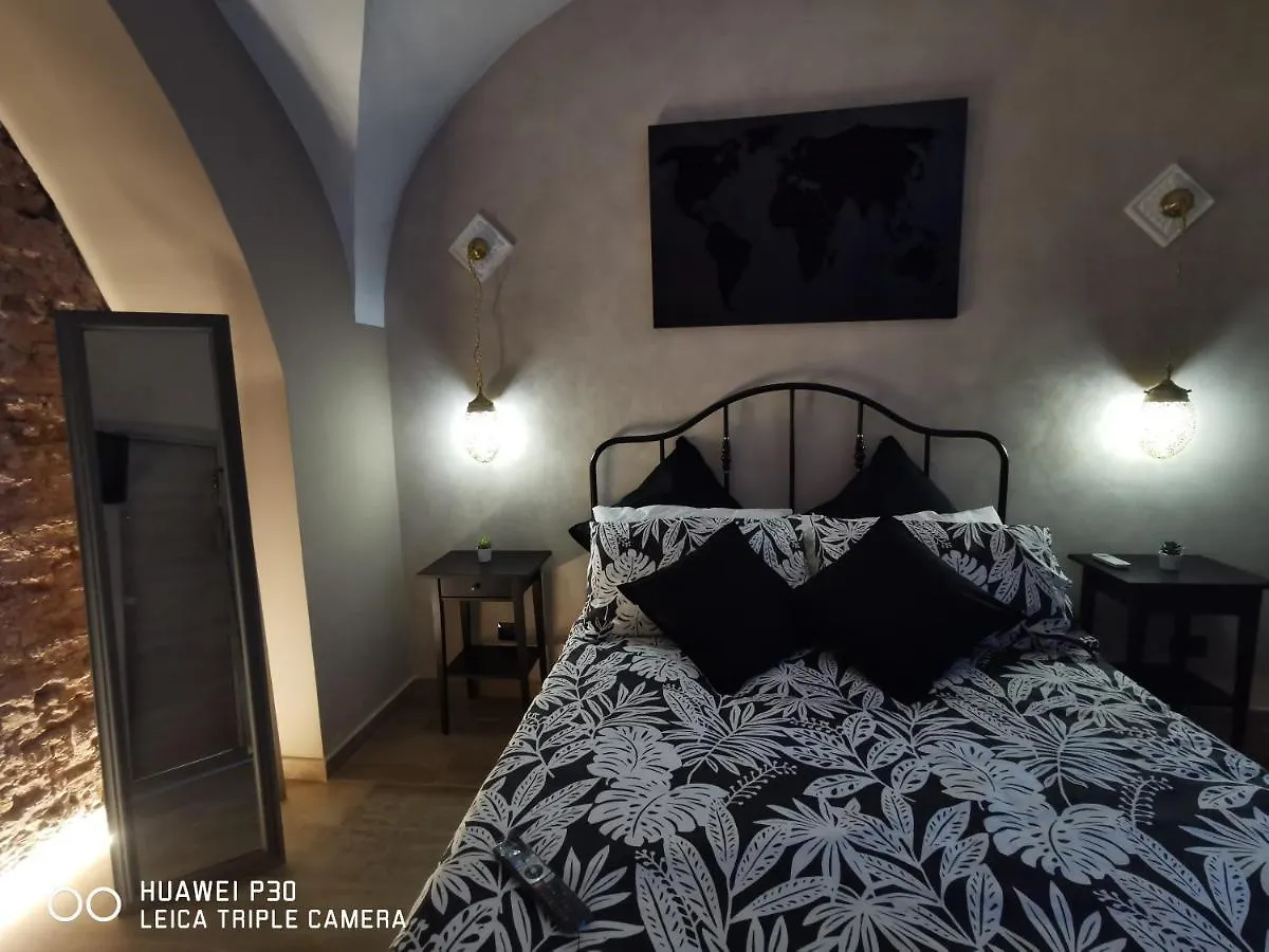 Appartamento Casine Cerami Aeroporto di Catania Fontana Rossa