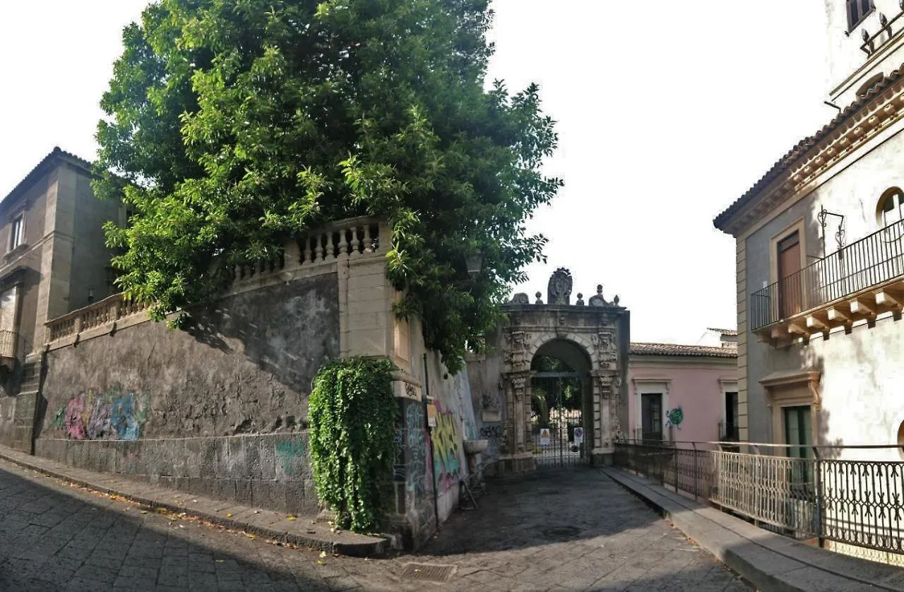 Appartamento Casine Cerami Aeroporto di Catania Fontana Rossa 0*,  Italia